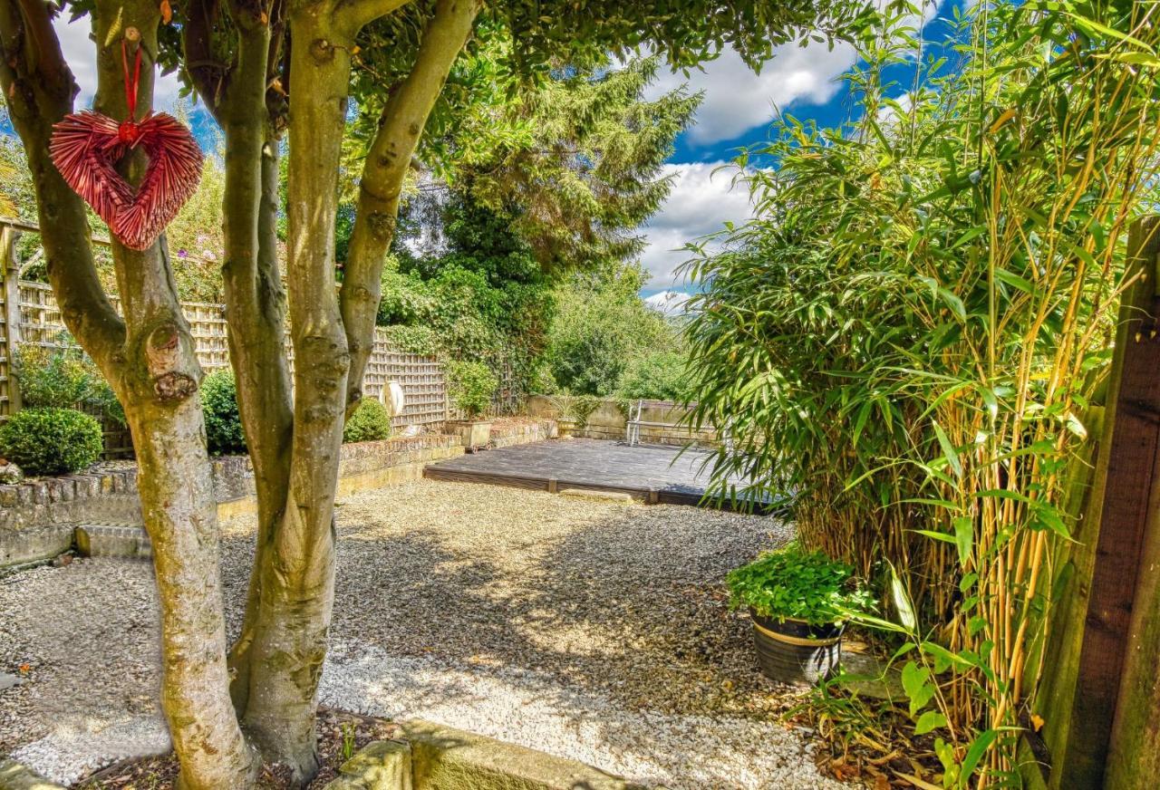 2 Bedroom Apartment In Bath City Centre With Garden & Free Parking Ngoại thất bức ảnh
