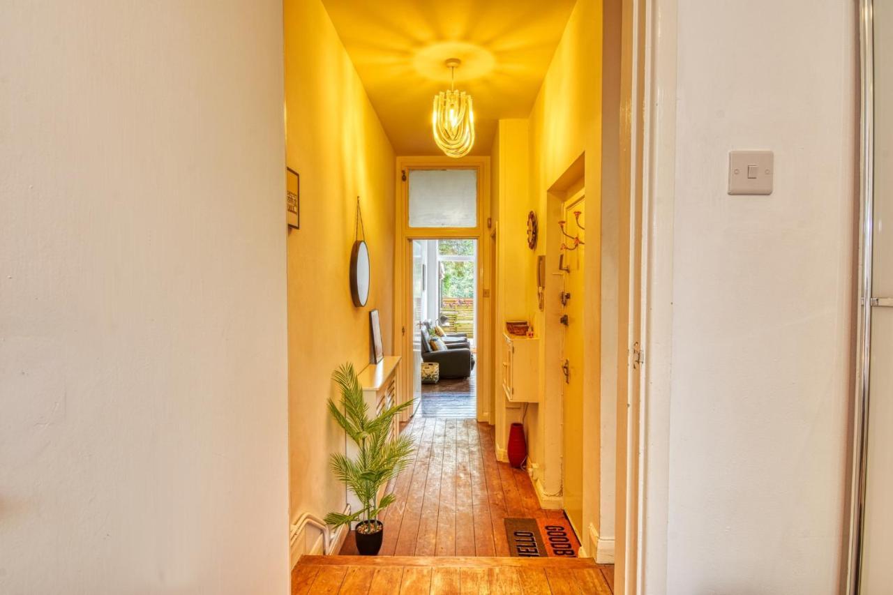 2 Bedroom Apartment In Bath City Centre With Garden & Free Parking Ngoại thất bức ảnh