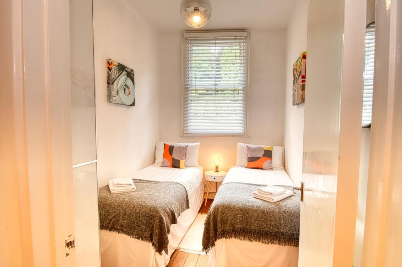 2 Bedroom Apartment In Bath City Centre With Garden & Free Parking Ngoại thất bức ảnh