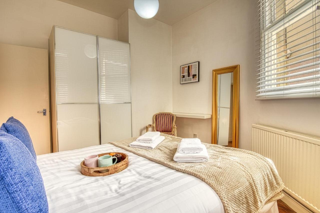 2 Bedroom Apartment In Bath City Centre With Garden & Free Parking Ngoại thất bức ảnh